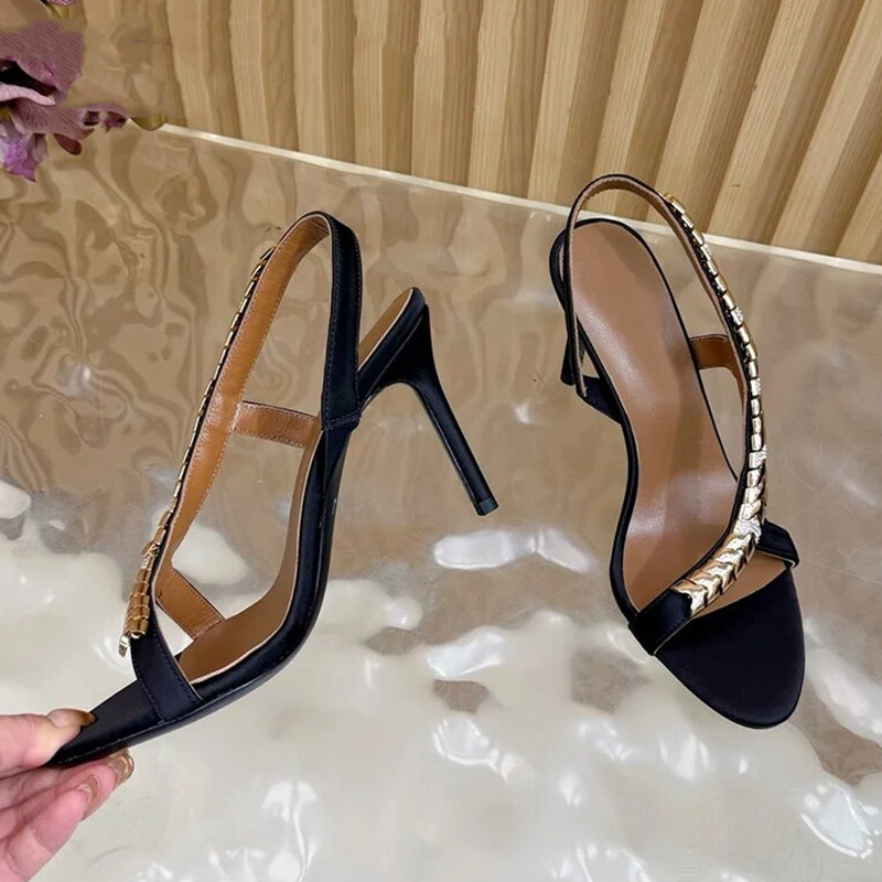 صنادل نسائية فاخرة مرصعة بالأح - مراجعة Summer Clothing Stores وسعره