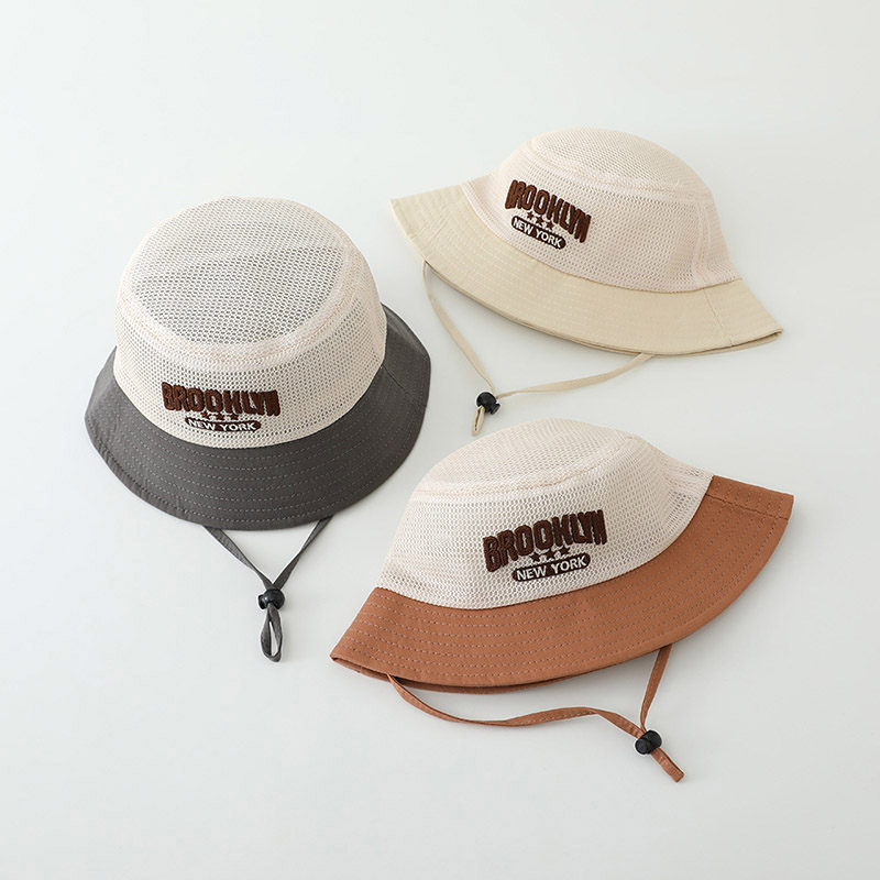 قبعة شمسية للأطفال مطرزة بالحر - مراجعة Summer Clothing Capsule وسعره