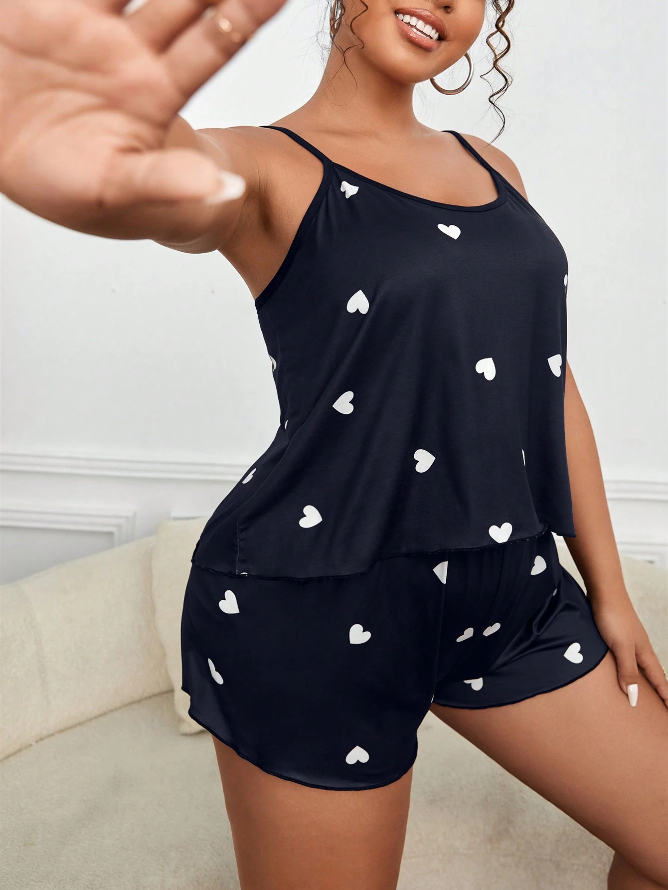 طقم بيجامة نسائي من قطعتين، مل - مراجعة Summer Clothing Capsule وسعره