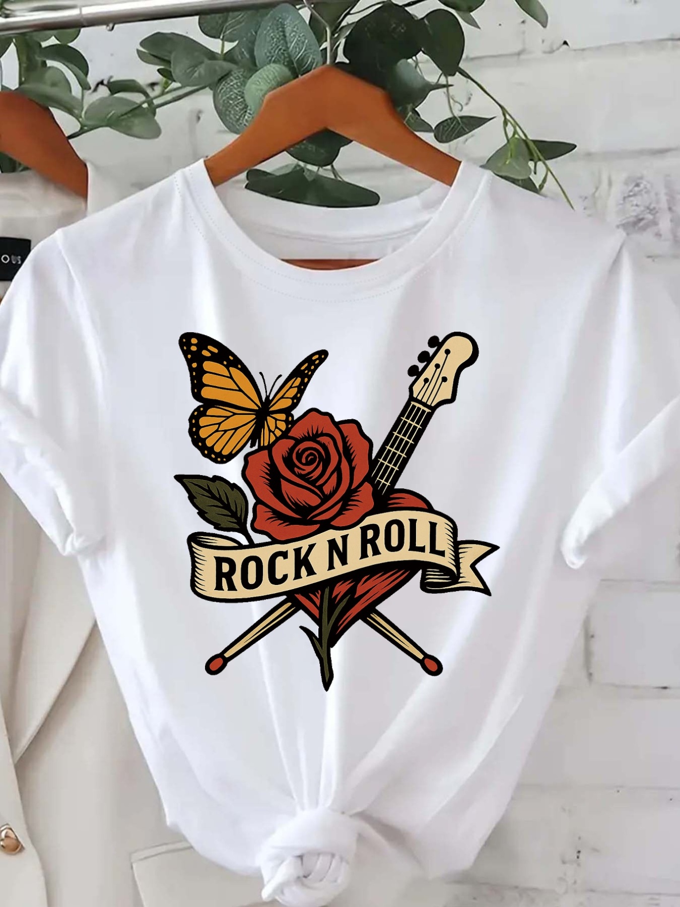 تي شيرت صيفي للنساء بتصميم ورد - مراجعة Summer Rose Clothing وسعره