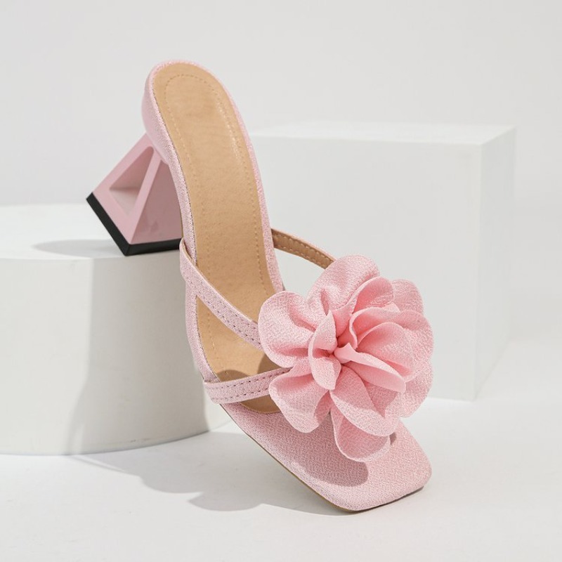 صنادل نسائية مزينة بزهور ثلاثي - مراجعة Summer Clothing Stores وسعره